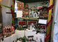 Carillon e miniature de L'isola che cՏ al mercato natalizio di Piazza Mazzini